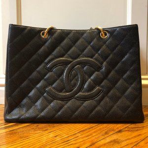 Chanel Grand shopping leather handbag